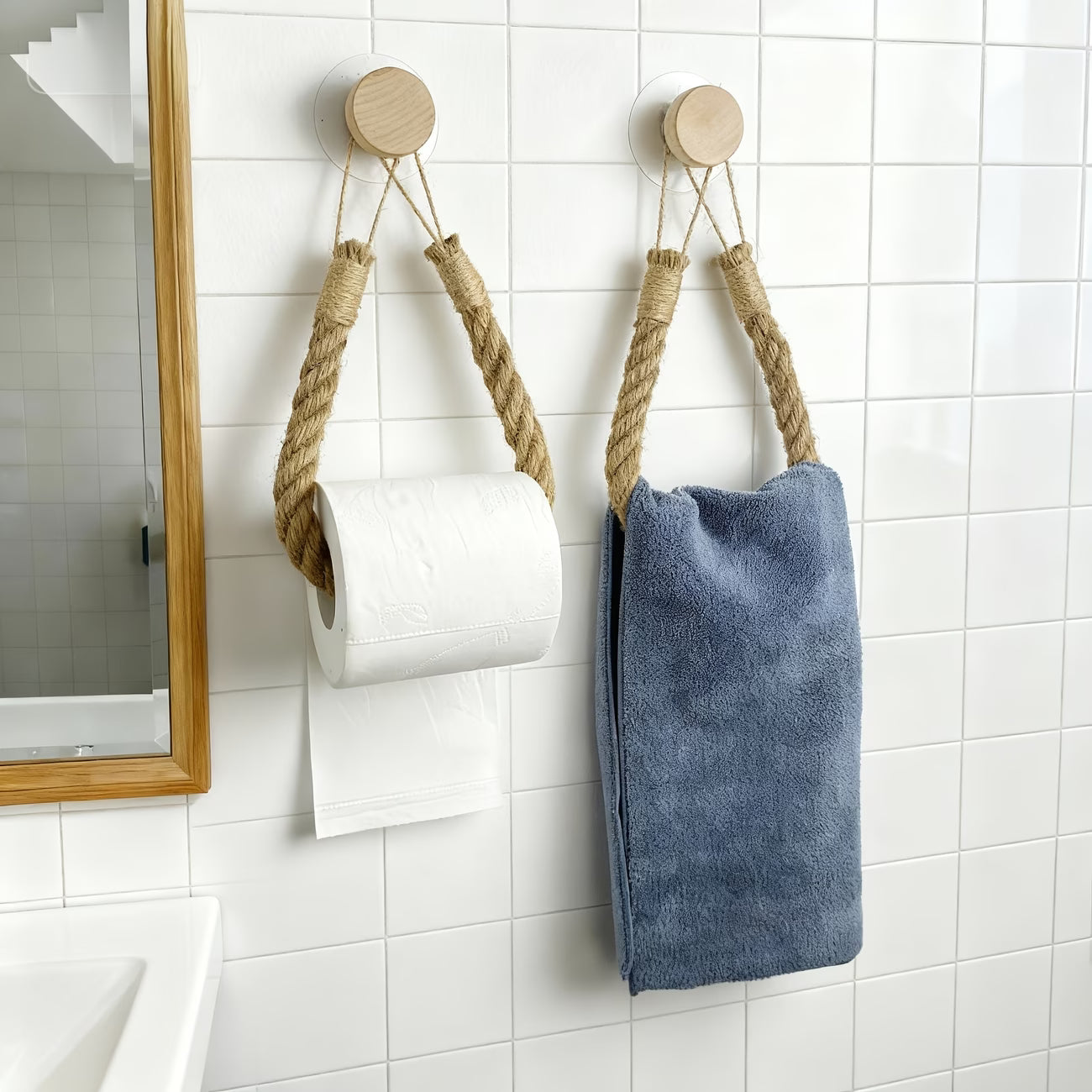 1pcs Wall-Mounted Tissue Holder