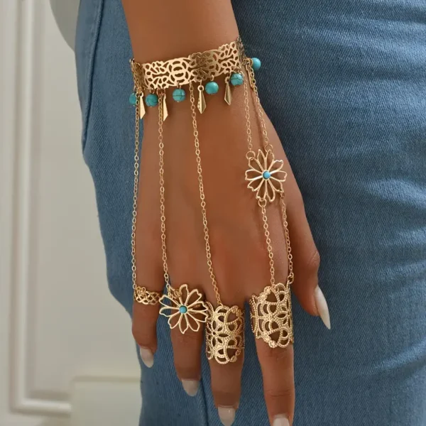 Bracelet de Doigt Bohème Doré – Pompon Turquoise